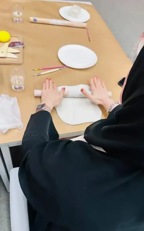 adult pottery workshop